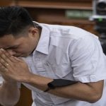 Sujud Syukur Richard Eliezer Saat Divonis 1,5 Tahun Penjara