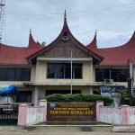 Kantor Wali Nagari Tanjung Bonai Aur