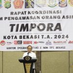 Pj Wali Kota Bekasi, Gani Muhamad, hadiri Rapat Tim Pengawasan Orang Asing (Timpora) Tahun 2024 di Ballroom Hotel Aston Imperial